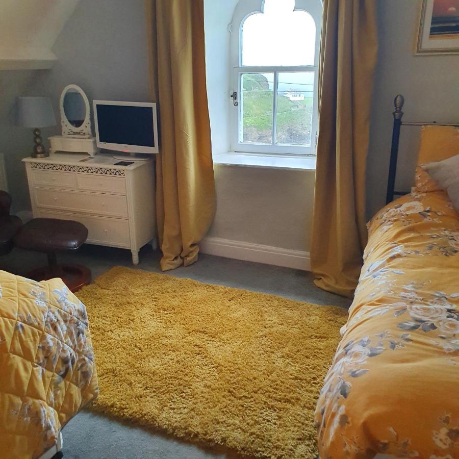 Pendyffryn Manor Bed & Breakfast Little Haven Esterno foto