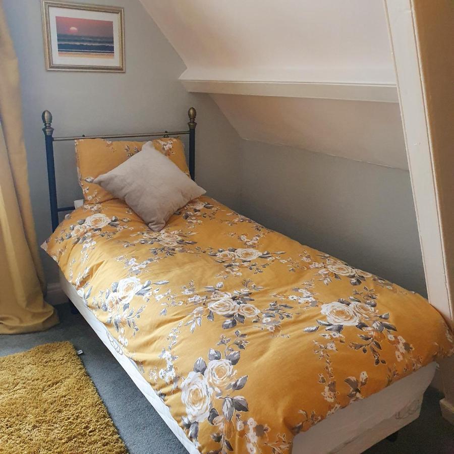 Pendyffryn Manor Bed & Breakfast Little Haven Esterno foto