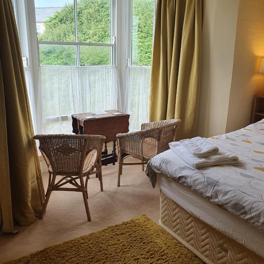 Pendyffryn Manor Bed & Breakfast Little Haven Esterno foto