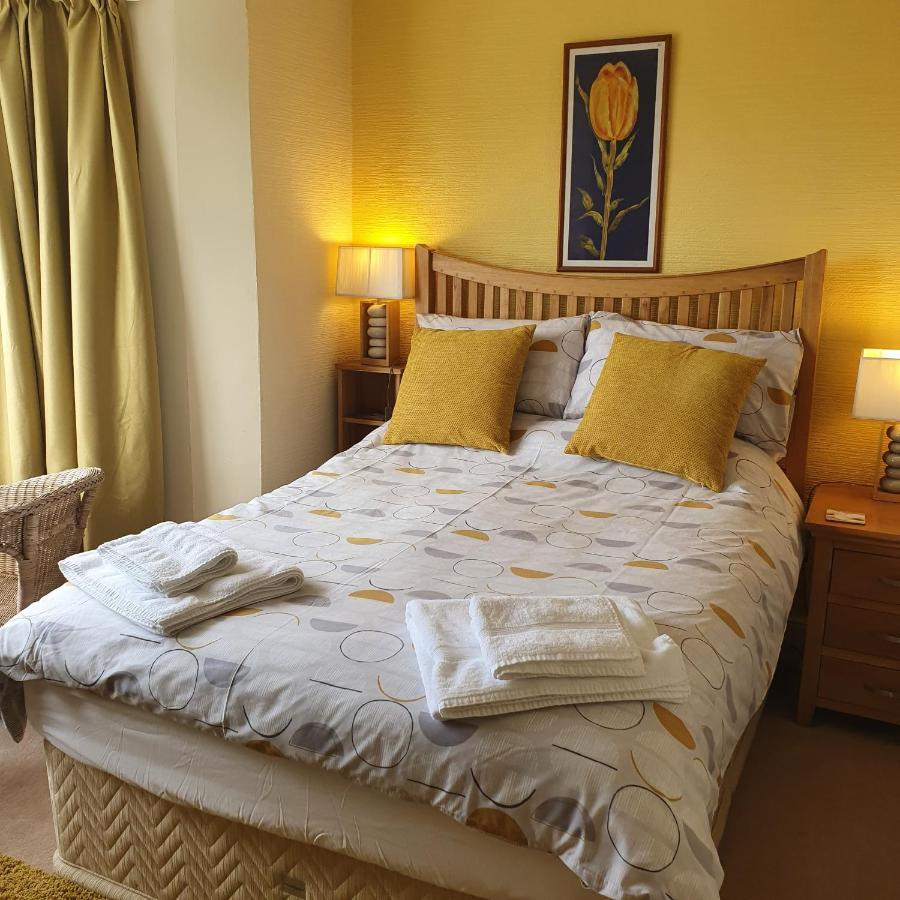 Pendyffryn Manor Bed & Breakfast Little Haven Esterno foto