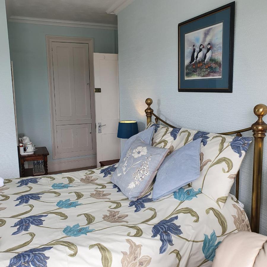 Pendyffryn Manor Bed & Breakfast Little Haven Esterno foto