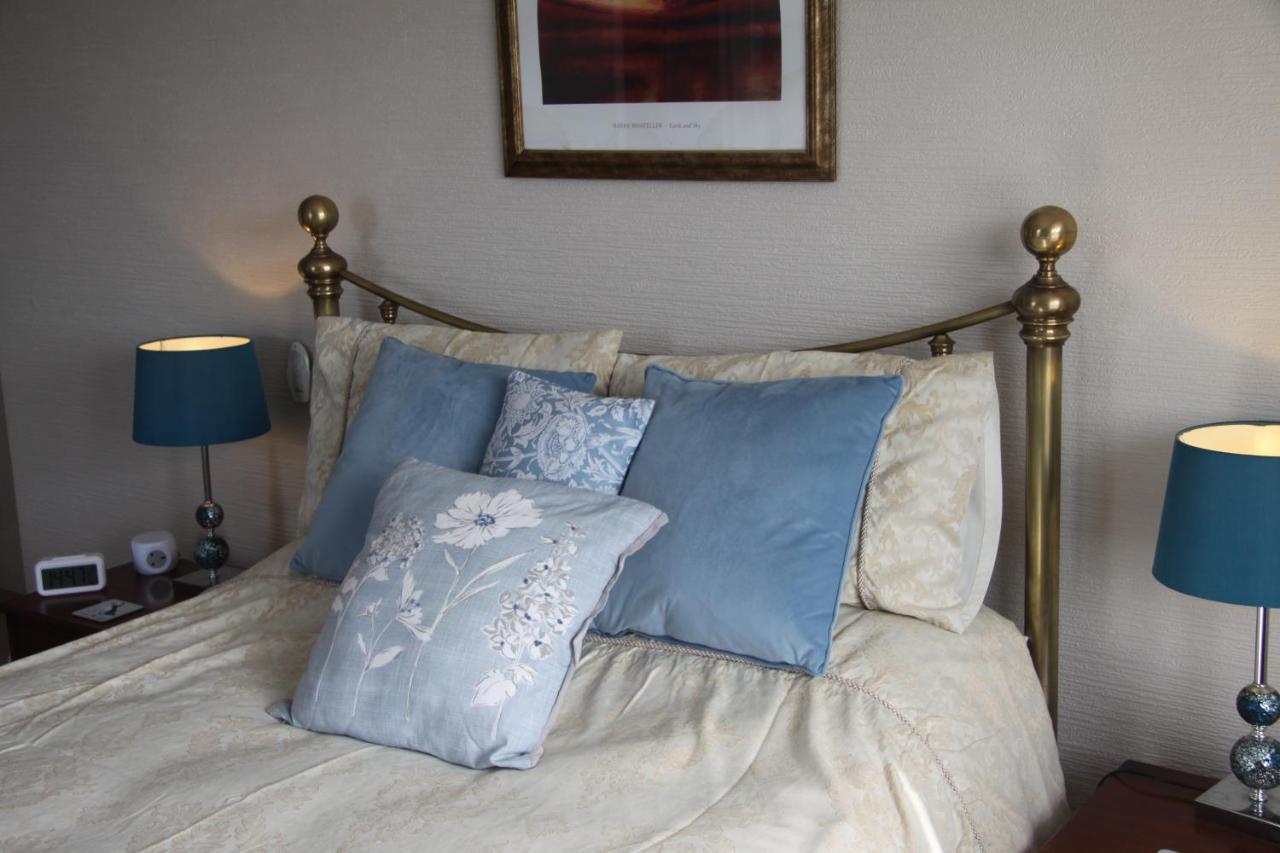 Pendyffryn Manor Bed & Breakfast Little Haven Esterno foto