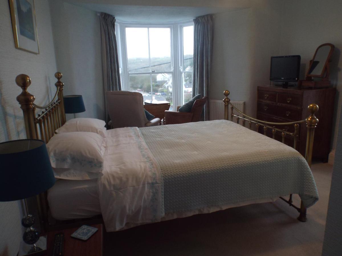 Pendyffryn Manor Bed & Breakfast Little Haven Esterno foto