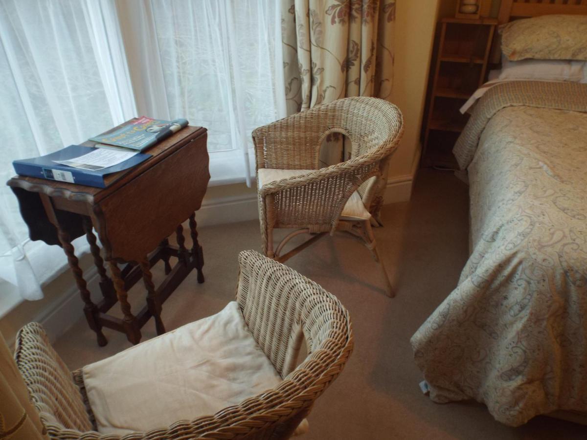 Pendyffryn Manor Bed & Breakfast Little Haven Esterno foto